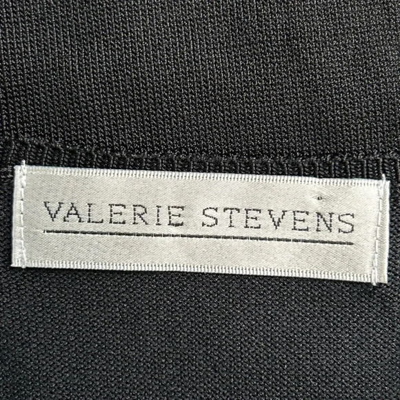Valerie Stevens Women’s Medium Black Beaded Shell Top Stretch Classic Timeless - Picture 10 of 12